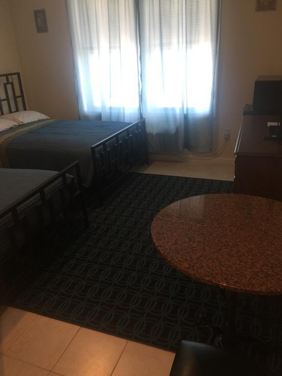 Misquamicut Beach Front Inn Westerly Dış mekan fotoğraf